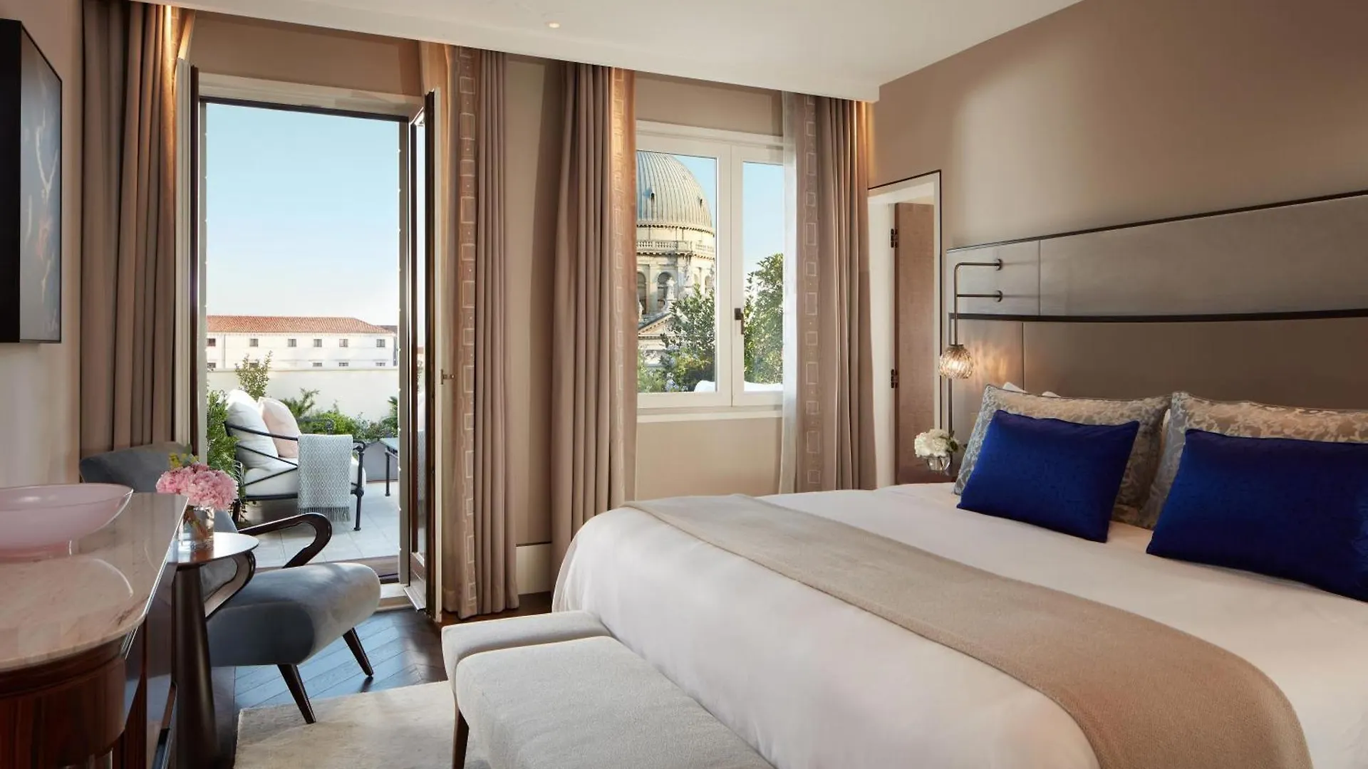 The St. Regis Benátky 5*,